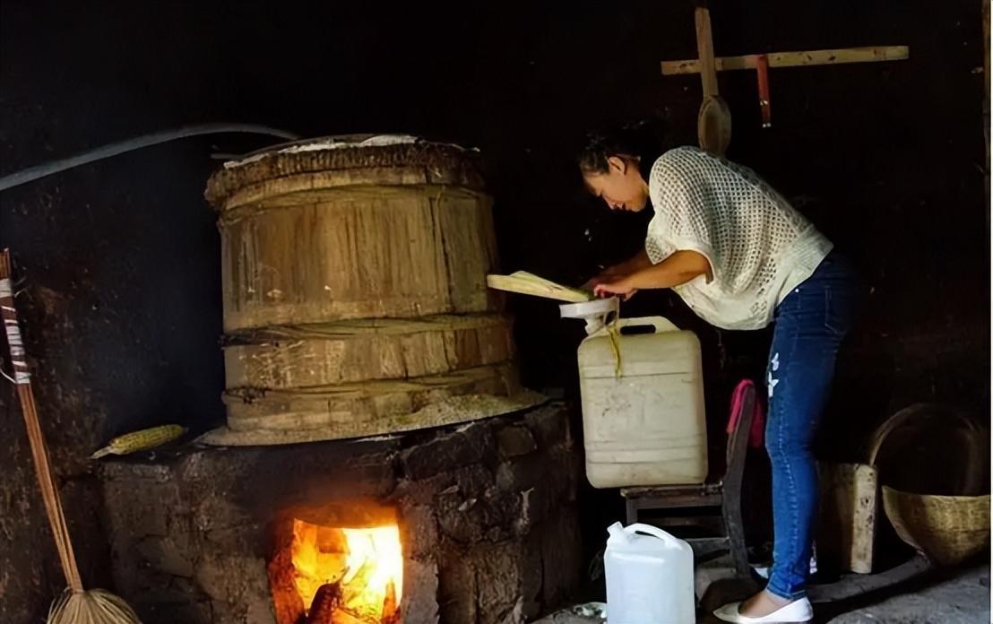 串酒什么意思（如何分辨酒精酒）