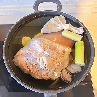 猪蹄膀加什么搭配炖汤，芸豆和猪肉炖汤太美味，做法简单