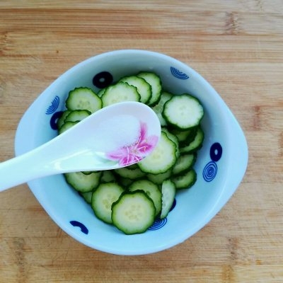 裙带菜的家常做法，夏日清爽开胃菜，营养又美味