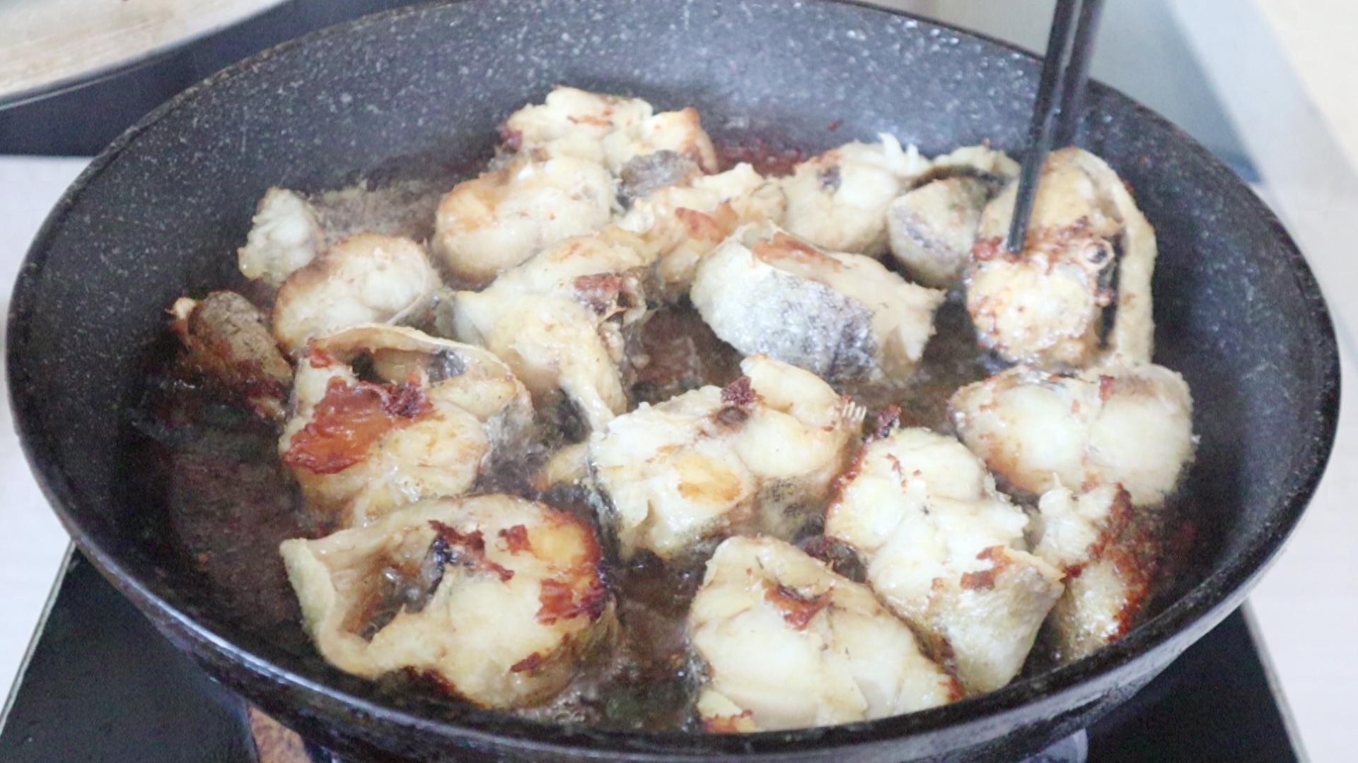 教你鳕鱼炖豆腐的做法，肉鲜嫩味不腥，比饭店的还要好吃