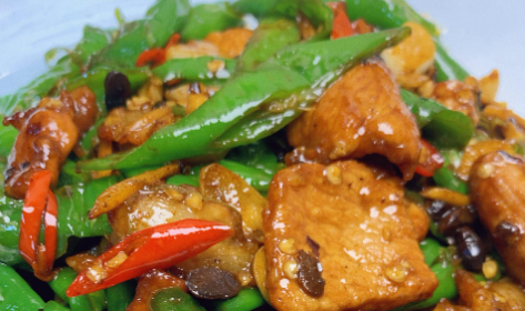 辣椒炒肉制作方法，香辣过瘾，适合搭配米饭