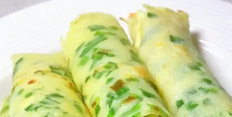 韭菜鸡蛋卷饼制作方法，推荐搭配一碗粥或豆浆
