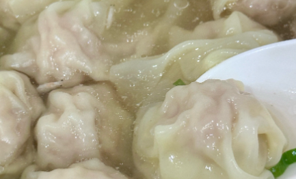 鲜肉馄饨家庭版制作方法，推荐搭配辣椒油或醋