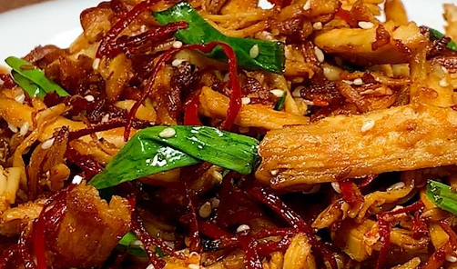 干煸鸡丝制作方法，配米饭或啤酒都很棒