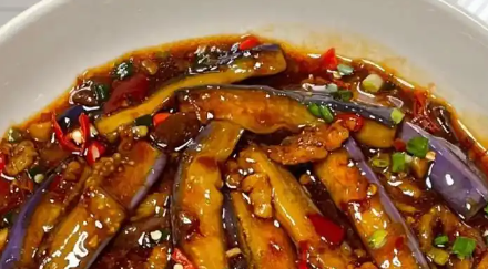 红烧茄子制作方法，这样做咸鲜微甜