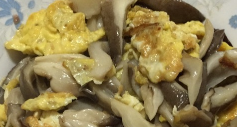 捏菜蘑菇炒蛋制作方法，鲜香开胃又营养