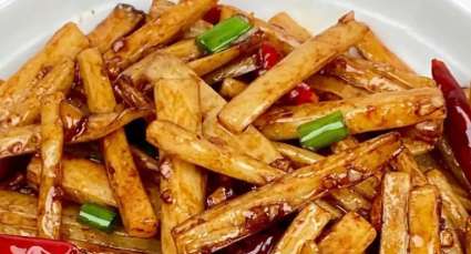干煸杏鲍菇制作方法，搭配米饭或啤酒都很棒