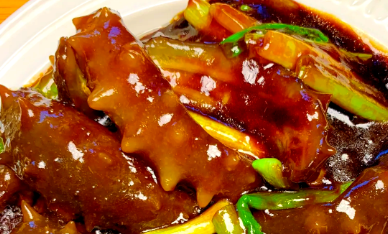 葱烧海参制作方法，汤汁浓郁下饭