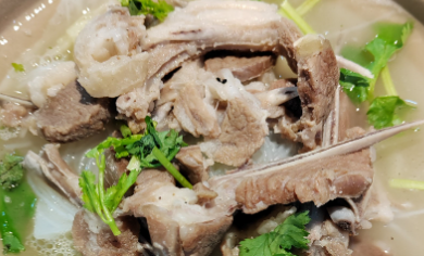 清炖羊肉制作方法，以鲜美的原汁原味著称