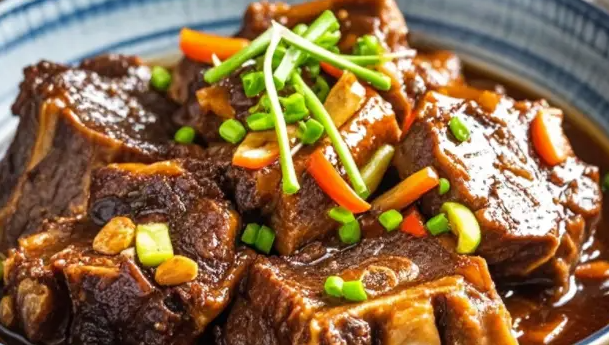 喷香软糯红烧牛尾制作方法，酱香浓郁、胶质饱满
