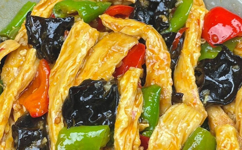清炒腐竹制作方法，配米饭或粥都很赞