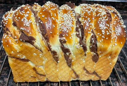 红豆椰蓉吐司制作方法，口感香甜松软，层次丰富