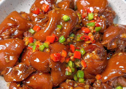 香辣猪蹄制作方法，麻辣鲜香，软糯Q弹