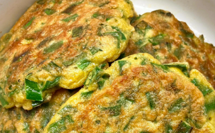 早餐韭菜烙饼制作方法，外酥里软、香气扑鼻