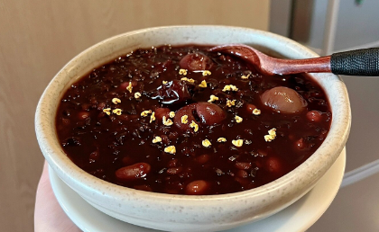 黑米桂圆红枣豆浆制作方法，营养丰富、滋补养生